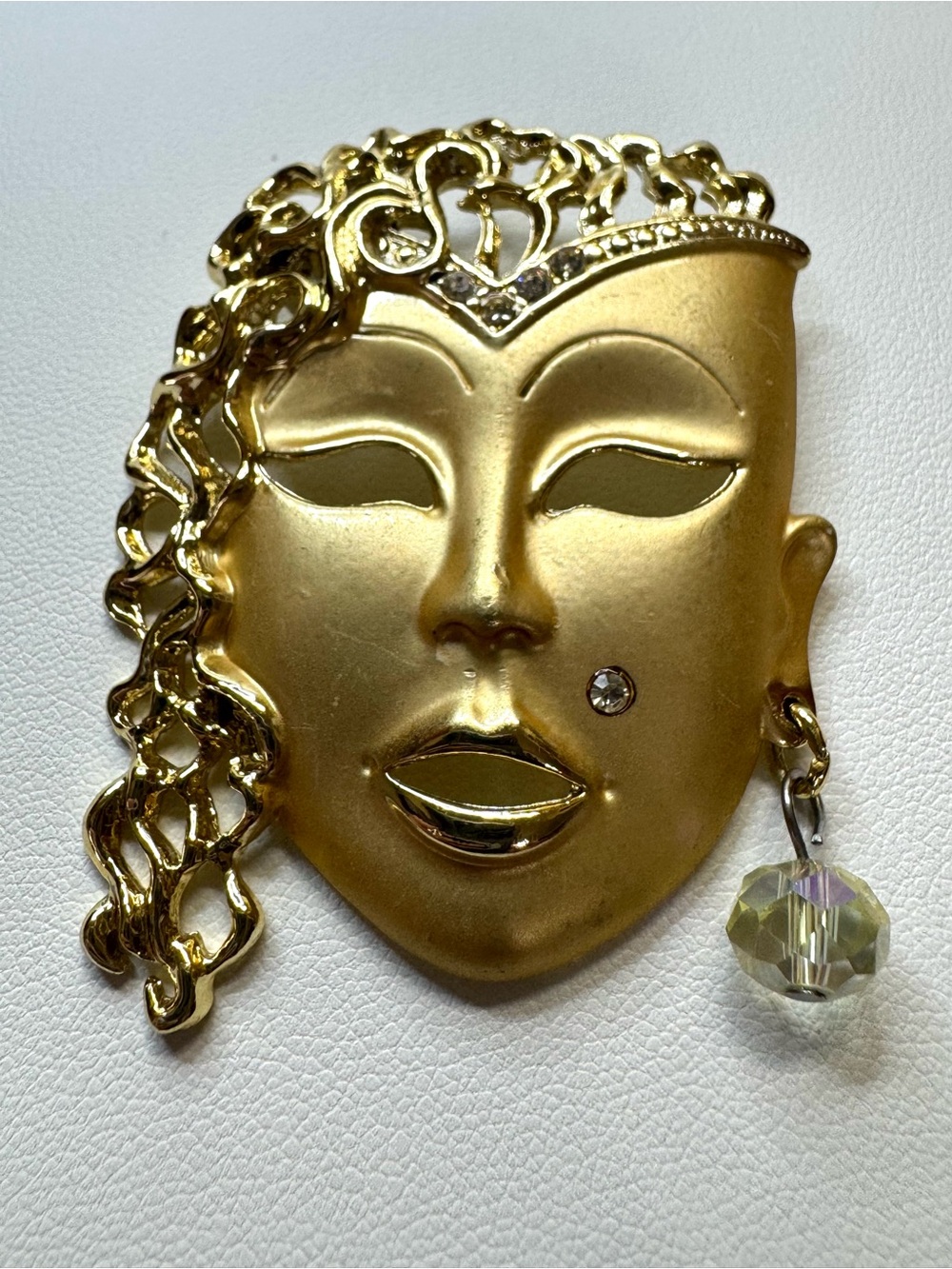 Gold Tone Masquerade Mask Brooch